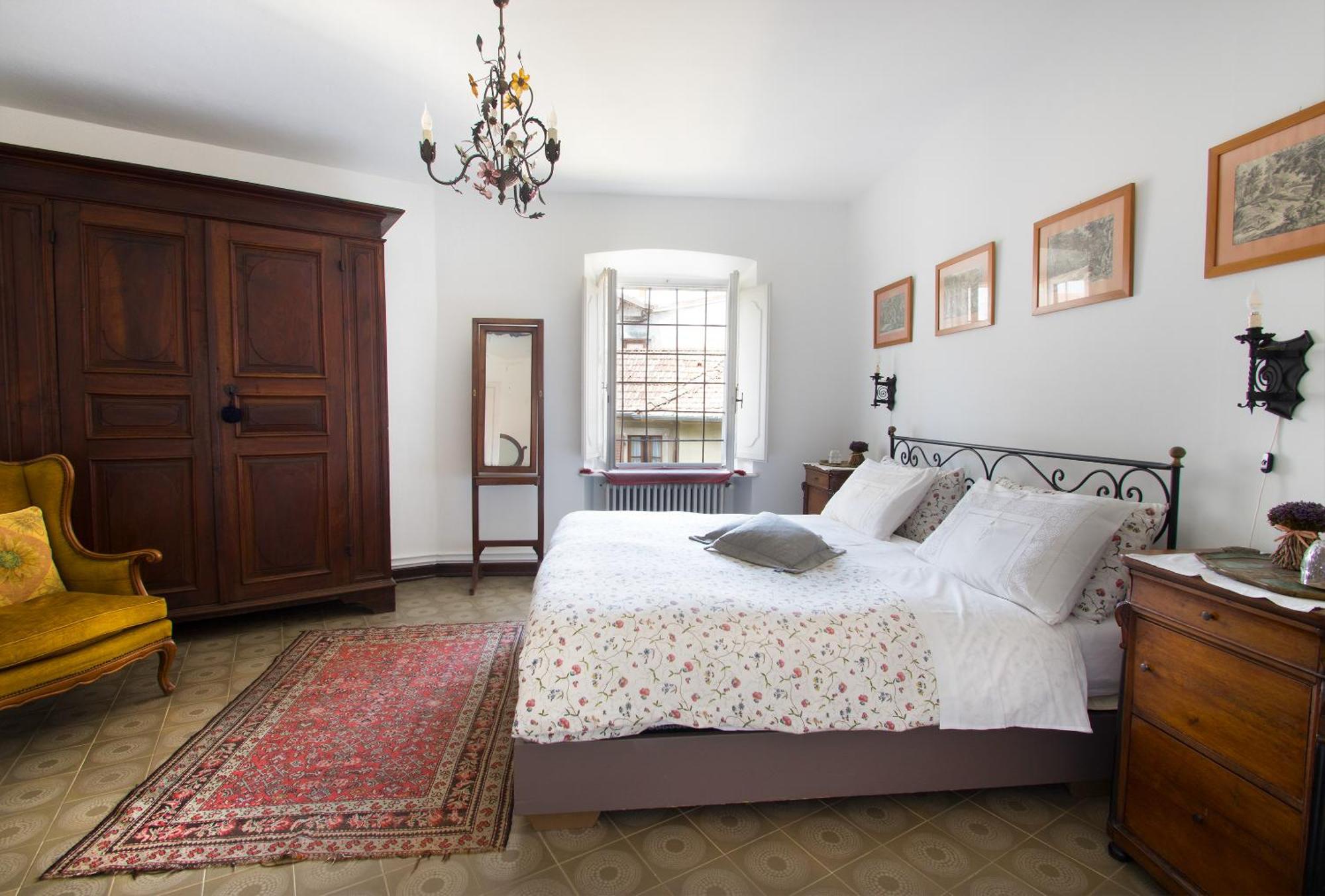 B&B Locanda Tempi Lontani Adults Only Orta San Giulio Rum bild