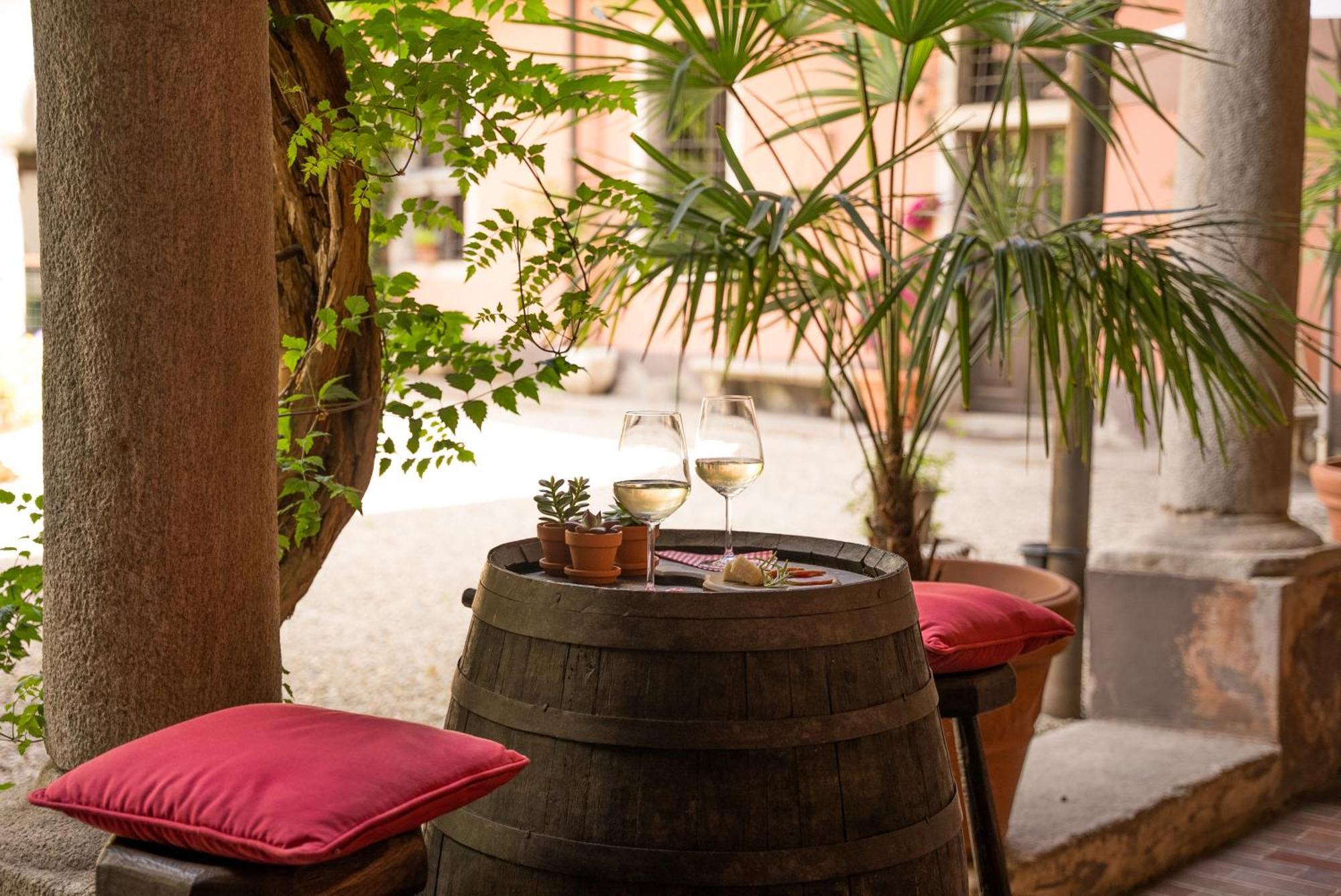B&B Locanda Tempi Lontani Adults Only Orta San Giulio Exteriör bild