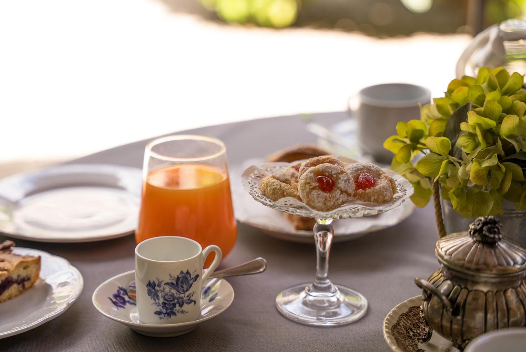 B&B Locanda Tempi Lontani Adults Only Orta San Giulio Exteriör bild