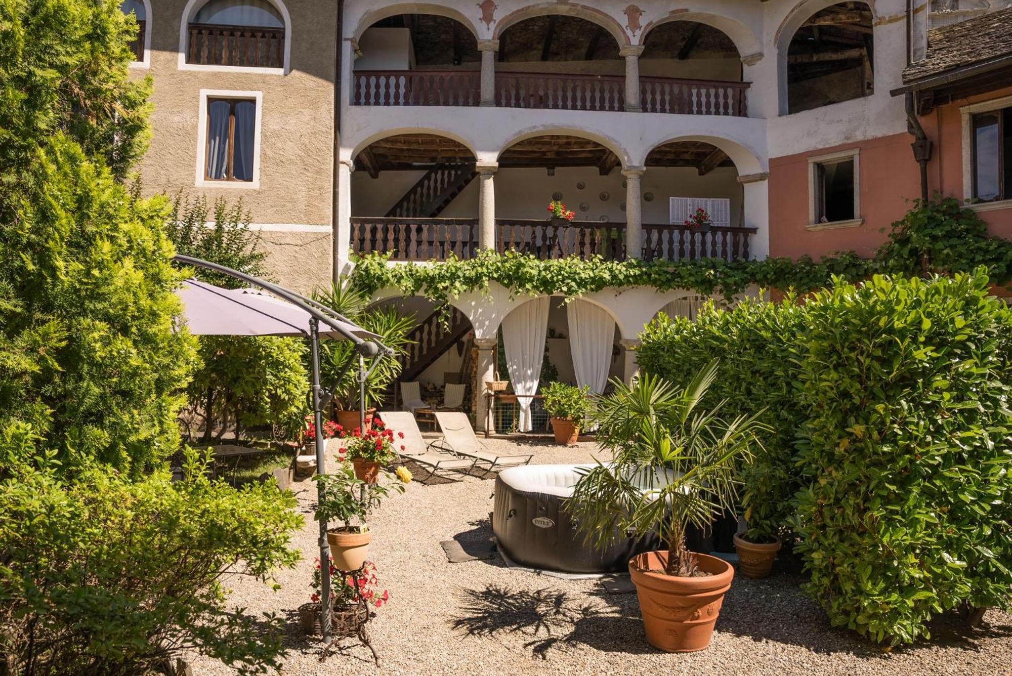 B&B Locanda Tempi Lontani Adults Only Orta San Giulio Exteriör bild